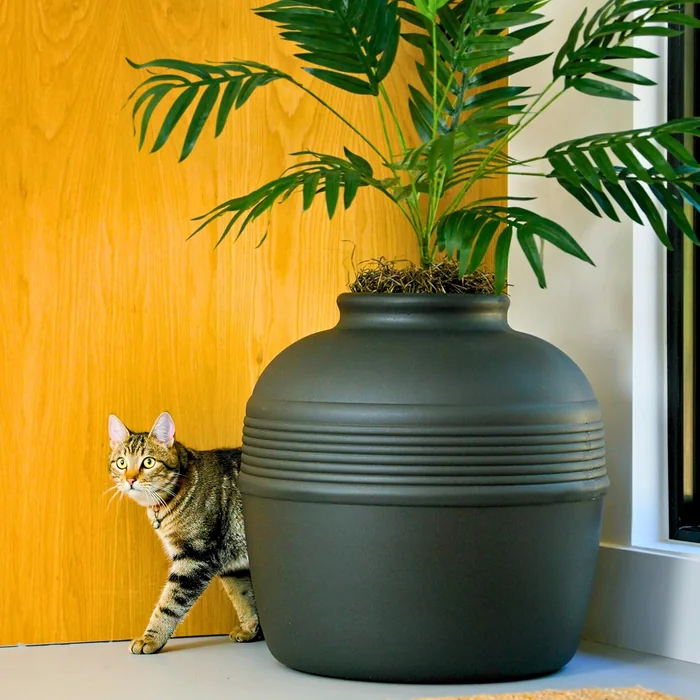 Good Pet Stuff Hidden Cat Litter Box Enclosure with Artificial Plant, Decorative Round Planter, Vented Carbon Charcoal Filter for Odor Control, Easy-to-Clean, Made in USA, Base Kit, Black